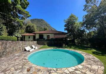 Casa com 5 quartos à venda na avenida oliveira botelho, alto, teresópolis, 400 m2 por r$ 1.990.000