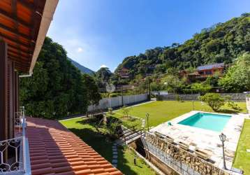 Casa em condomínio fechado com 5 quartos à venda na rua carlos guinle, carlos guinle, teresópolis, 235 m2 por r$ 2.625.000