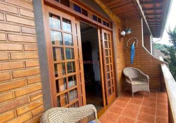 Casa com 3 quartos à venda na rua antônio francisco velloso, granja guarani, teresópolis, 218 m2 por r$ 590.000