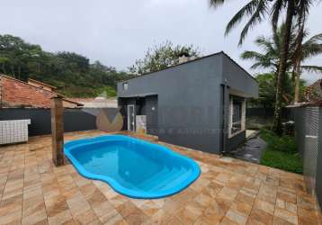 Casa com 3 dormitórios e piscina, massaguaçu  caraguatatuba sp