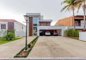 Casa nova e moderna em aldeia da serra - 3 suítes - jacuzzi - área gourmet - 3 vagas cobertas