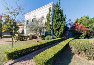 Casa toscana com 4 quartos, piscina e amplo jardim a venda em aldeia da serra