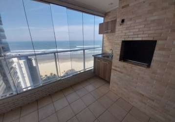 Apartamento excelente frente a praia com 69m² de área útil, no bairro mirim, frente mar, todo mobiliado