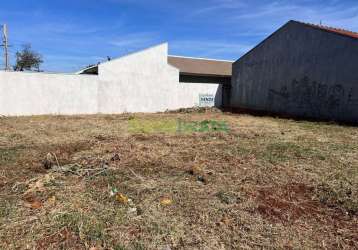 Terreno de esquina no jardim monte rey