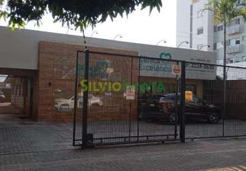 Excelente sala comercial para clínicas, para locara na zona 04.