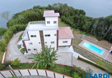 Casa em condomínio - águas de igaratá - sp