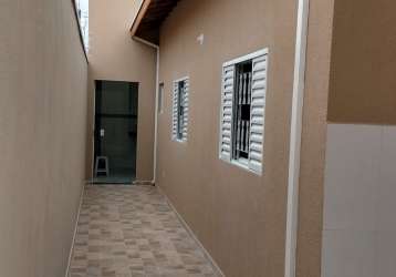 Casa com 2 quartos em residencial estoril - taubaté - sp