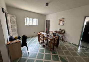 Casa ampla e bem localizada no bairro do cajueiro - recife, pronta para financiar!