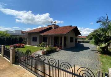 Casa com 4 quartos à venda no divinéia, rio dos cedros  por r$ 750.000