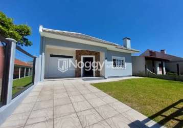 Linda casa nova com 3 dormitórios próxima ao mar em nova tramandaí