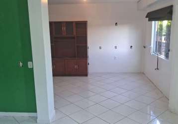 Apartamento com 1 quarto para alugar na santa barbara, 190, nossa senhora salete, caçador por r$ 1.000