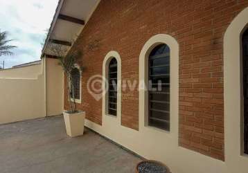 Casa com 3 quartos à venda na rua santo monte, jardim salessi, itatiba por r$ 650.000