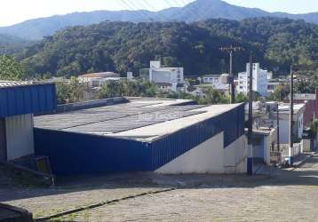 Galpão com 150,00 metros no centro de guabiruba