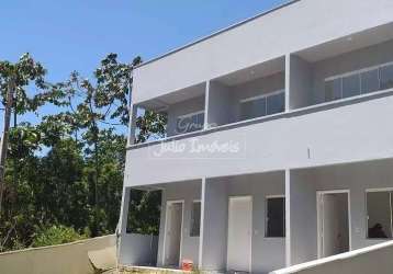 Casa com 2 dormitórios na ponta russa.