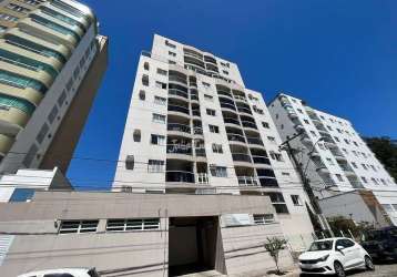 Apartamento com 2 dormitórios no centro