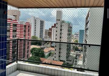 Apartamento com 3 quartos, sendo uma suíte e 143m2