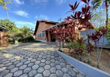 Casa a venda com 3 dormitórios na praia do lázaro - ubatuba sp