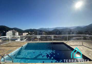 Apartamento no centro de ubatuba com 2 dormitórios sendo 1 suíte em ubatuba sp (piscina e sauna)