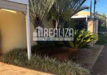 Casa à venda no residencial morada du park em uberaba - 3 dormitórios e jardim