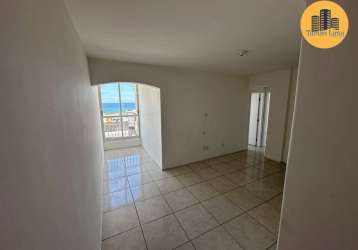 Apartamento padrão na pituba, 2/4, vista mar, com 79m², nascente, reformado.