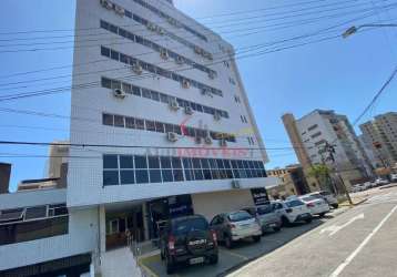 Sala comercial na cobertura no bairro joaquim távora.