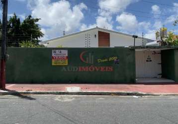 Casa de esquina no bairro joaquim távora.ideal para clínicas, farmácia, e comércio em geral.