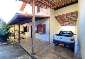 Casa para venda em belo horizonte, candelaria, 4 dormitórios, 2 suítes, 3 banheiros, 5 vagas