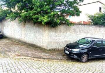 Terreno de esquina com rgi condomínio fechado/bairro jardim letícia