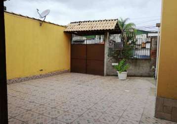 São 4 (quatro) casas e 2 (duas) lojas! tudo por r$ 400.000 mil reais!