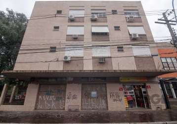 Loja comercial para alugar no bairro partenon em porto alegre. loja com área útil de 36m². bem localizada próximo à bento gonçalves.&lt;br&gt;agende já sua visita!