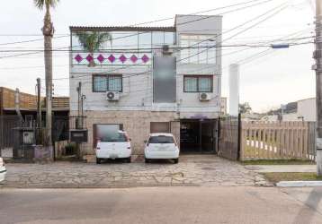 Ótima oportunidade ! prédio misto(residencial / comercial) á venda na eduardo prado , bairro cavalhada.&lt;br&gt;ótimo apartamento com 3 dormitórios, living 2 ambientes, 2 banheiros, cozinha , area de