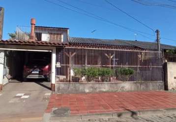 Ótima casa no bairro restinga com 3 dormitórios, sendo uma suíte, sala de jantar, sala de estar, garagem coberta com espaço gourmet e churrasqueira, 3 banheiros, terraço, pátio todo fechado com grade.