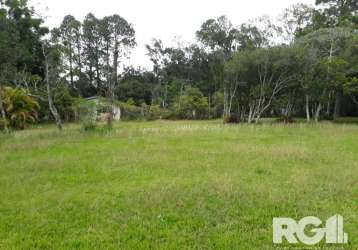 Terreno á venda em porto alegre/rs. situado no bairro lami, ótimo terreno plaino com aproximadamente 4.600m². venha conhecer!