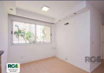 Apartamento 3 dormitórios, sendo 1 suíte, 69 m² de área privativa e 1 vaga(s) de garagem. localizado na rua/av. dom claudio jose goncalves ponce de leao, no bairro vila ipiranga em porto alegre.&lt;br