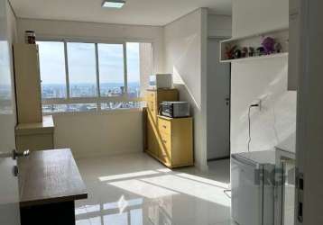 Lindo apartamento de 2 dormitórios, com 2 banheiros, sendo 1 suíte. vista excelente do 12º andar,  o apartamento vem com junker, piso em porcelanato, teto de gesso, churrasqueira, ar-condicionado, esp