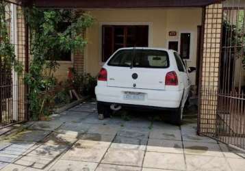 Casa à venda localizada no loteamento nova ipanema | imóvel com 02 dormitórios, living, cozinha com armários, banheiro social com box e área de serviço. possui pátio nos fundos, garagem coberta na fre