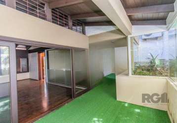 Casa comercial com 513m², 2 vagas, no bairro boa vista em porto alegre para comprar &lt;br&gt;espaço amplo: perfeito para academias, clínicas, casas de festas, creches ou escritórios.&lt;br&gt;estrutu