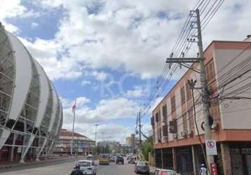 Loja com 47 m2 na av padre cacique em frente ao beia rio