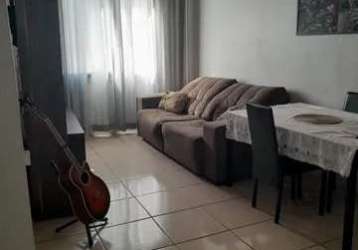 Apartamento de 68m² com 2 dormitórios, 1 banheiro, 1 vaga de garagem.&lt;br&gt;edifício conta com uma portaria eletrônica. sendo super bem localizado, no bairro, em frente ao mercado nacional, do lado