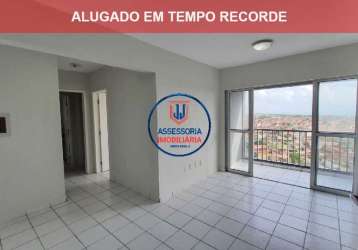 Apartamento em petrópolis com 2 quartos, sendo 1 suíte, para alugar no condomínio residencial dom heitor de araújo sales