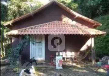 Casa em terreno lindo e arborizado - parque do ingá - teresópolis