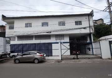 Excelente galpão na barros reis com 899m²