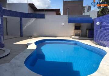 Casa na santa mônica, alto padrão, 5 suítes, varandas, área gourmet, piscina, para venda, área total de 405 m², em feira de santana.