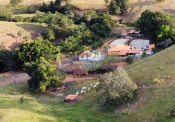 Maravilhosa fazenda de 90 alqueires em santa cruz de goiás - go  fa00198