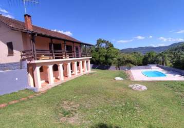 Sítio com ampla casa e piscina a venda em picada café na serra gaúcha