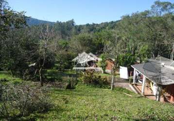 Sítio com 3 casas e açude a venda em picada café na serra gaúcha