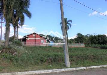 Terreno de esquina com ótima posição solar a venda em picada café, na serra gaúcha