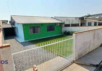 Casa com piscina no bairro machados