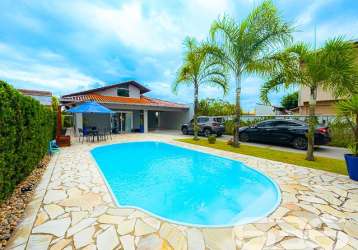 Casa  de alto padrão com piscina no guanabara, sendo 1 suíte master +4 dormitórios