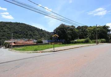 Terreno de esquina com 1.572 m2 no centro de ibirité